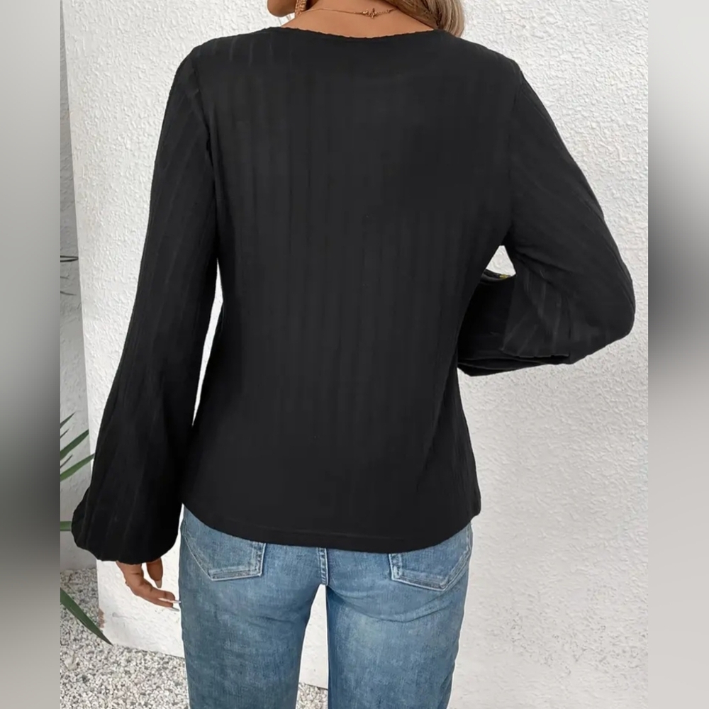 New Black Floral Top - Picture 2 of 2